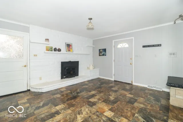 $239,900 | 732 East County Road 300 South, New Castle, IN 47362