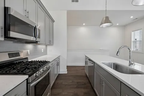 $450,000 | 700 James Avenue, Unit 28, Nashville, TN 37209