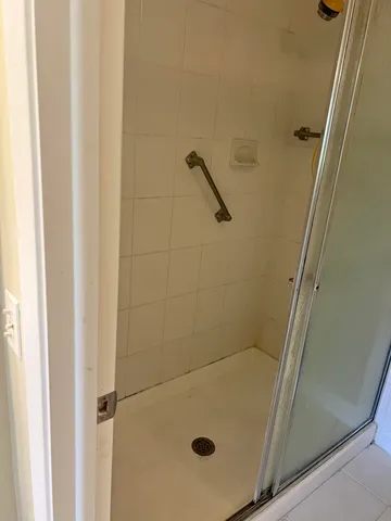 $1,725 | 4501 Martinique Way, Unit F2, Coconut Creek, FL 33066