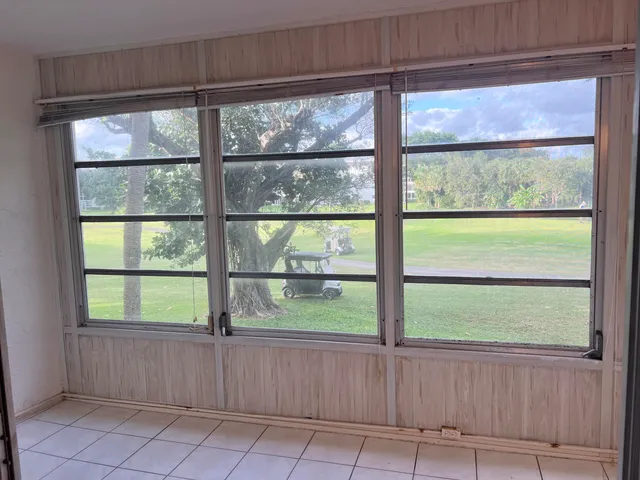 $1,725 | 4501 Martinique Way, Unit F2, Coconut Creek, FL 33066