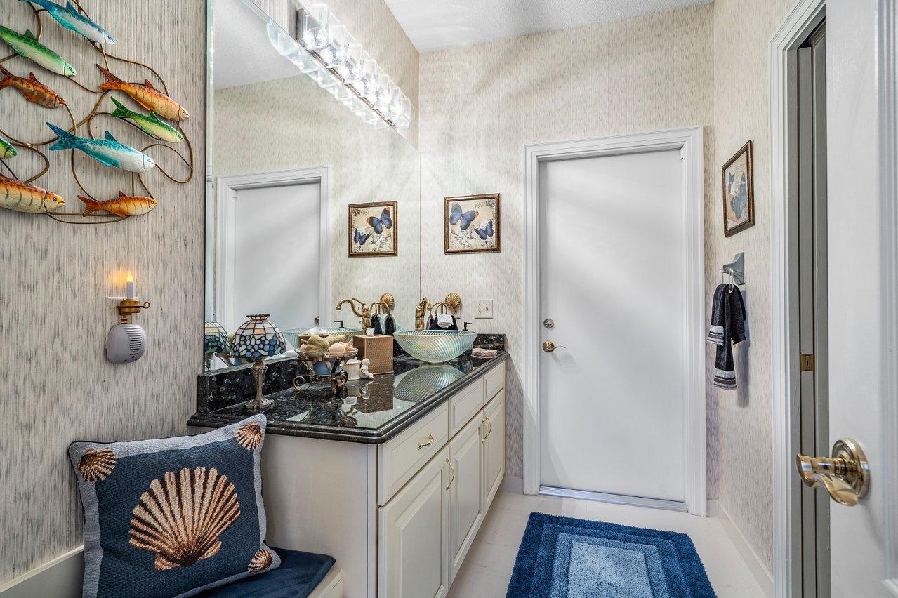 1161 Southwest 19th Avenue Boca Raton, FL 33486 - Photo 28 of 60 Cabana Bath