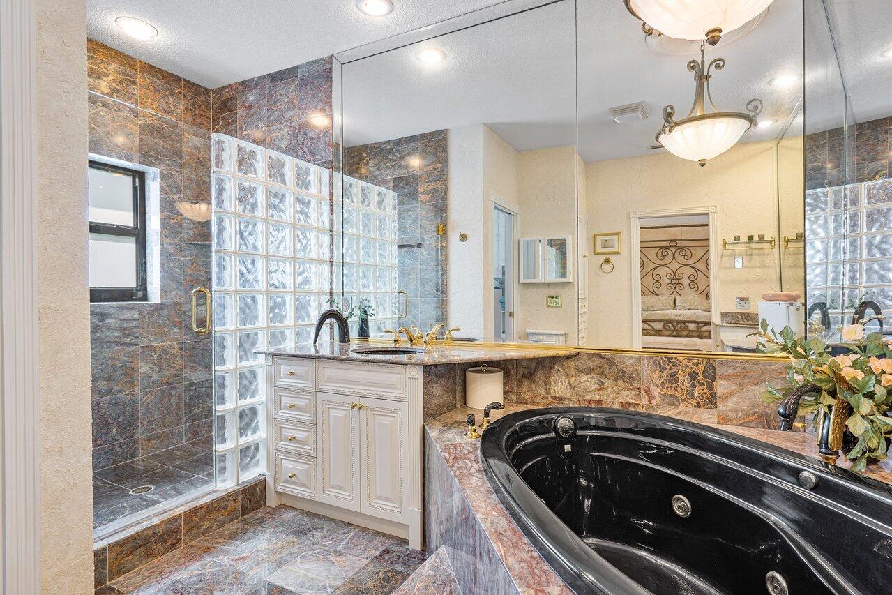 1161 Southwest 19th Avenue Boca Raton, FL 33486 - Photo 38 of 60 Master Bath