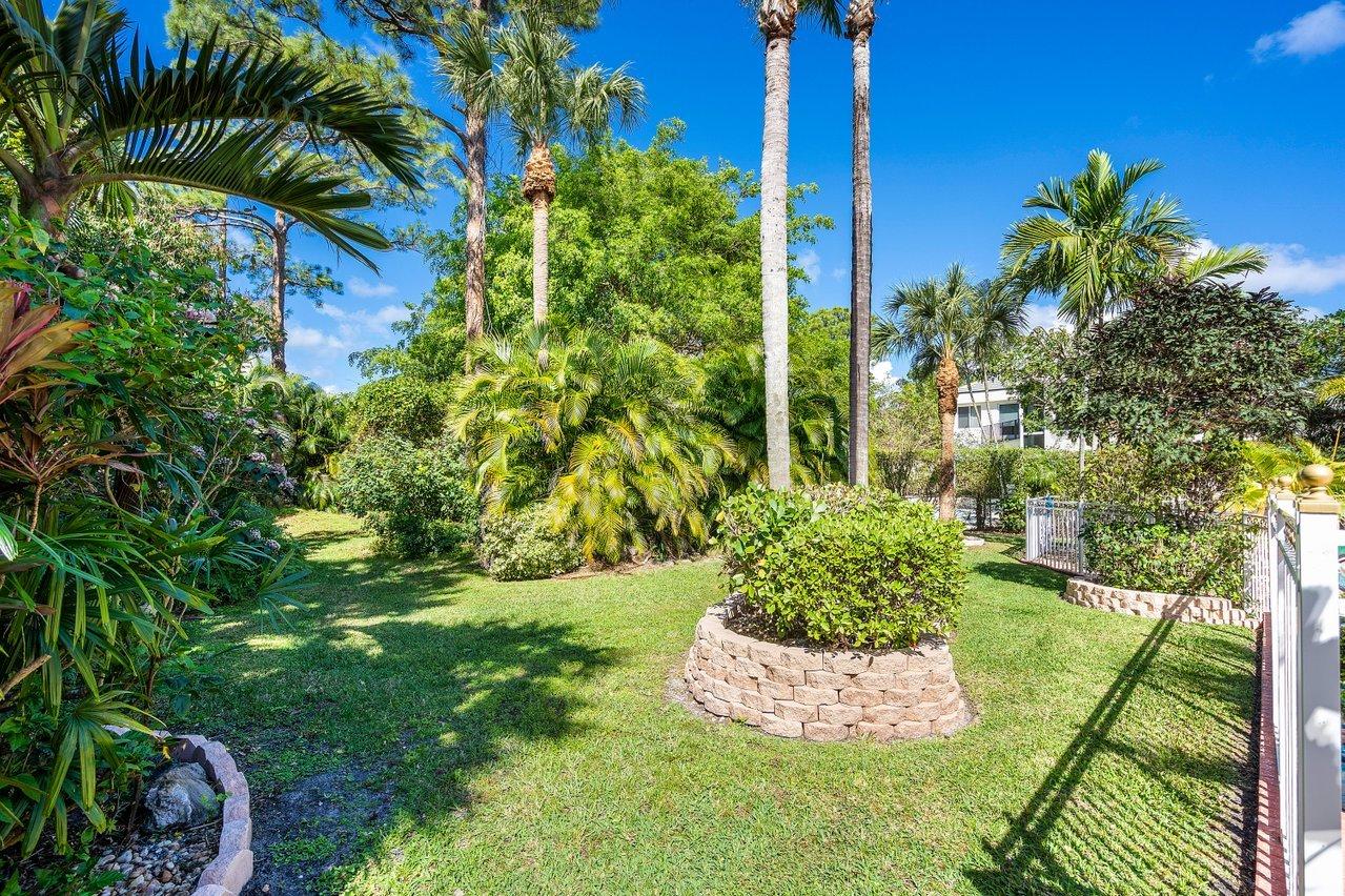 1161 Southwest 19th Avenue Boca Raton, FL 33486 - Photo 48 of 60 Backyard