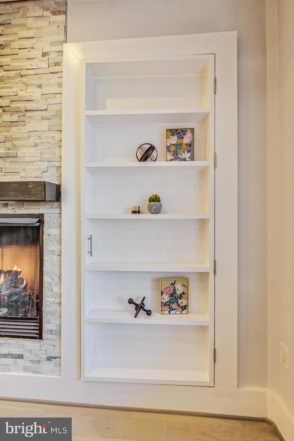 2119 1st Street Northwest Washington, DC 20001 - Photo 16 of 58 Kitchen Shelving