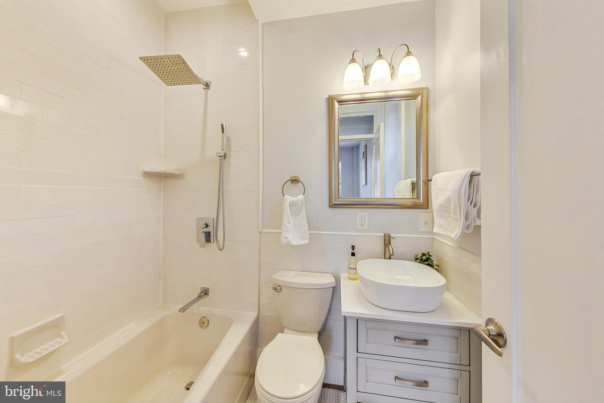 2119 1st Street Northwest Washington, DC 20001 - Photo 24 of 58 Bath 2nd floor