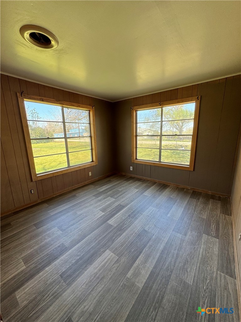 471 Old Goliad Road Victoria, TX 77905 - Photo 11 of 15