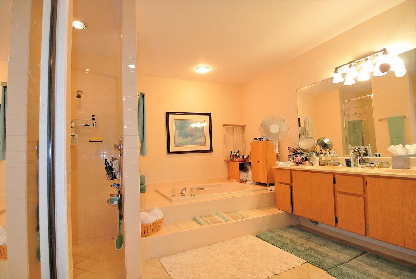 200 Ridge Road Jupiter, FL 33477 - Photo 9 of 18 a very nice looking room with a large window
