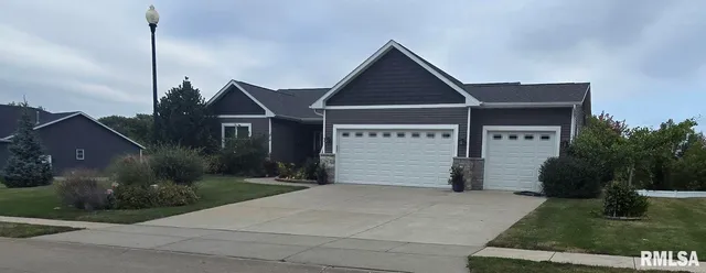 $510,000 | 501 Prairie Meadow Drive, Blue Grass, IA 52769