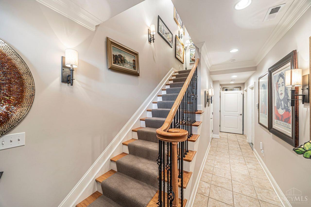 1128 Riverside Drive Cincinnati, OH 45202 - Photo 22 of 65 Gallery Image 22