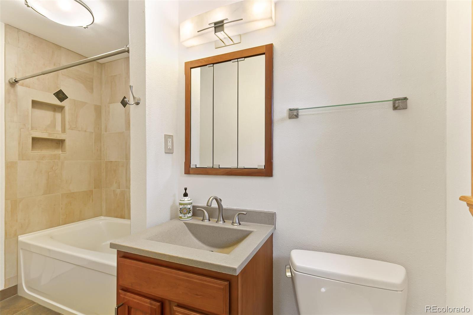 3000 South Ivanhoe Street Denver, CO 80222 - Photo 9 of 26