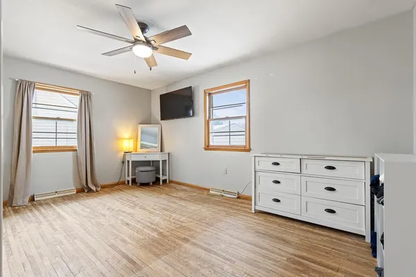 $225,000 | 215 North Hill Street, Marshall, MN 56258