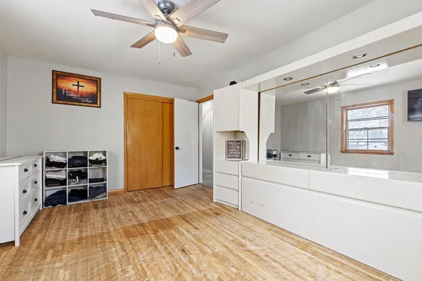 $225,000 | 215 North Hill Street, Marshall, MN 56258