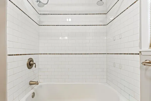 $225,000 | 215 North Hill Street, Marshall, MN 56258