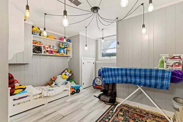 $225,000 | 215 North Hill Street, Marshall, MN 56258