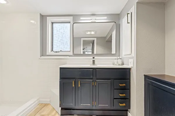 $225,000 | 215 North Hill Street, Marshall, MN 56258