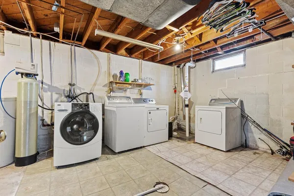 $225,000 | 215 North Hill Street, Marshall, MN 56258