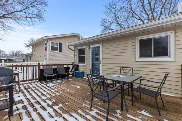 $225,000 | 215 North Hill Street, Marshall, MN 56258
