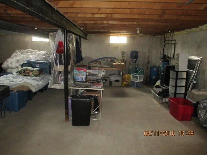 2664 North Hickory Road Owosso, MI 48867 - Photo 14 of 19 31300462-13.JPG
