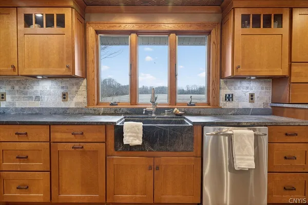 $700,000 | 3582 Howlett Hill Road, Onondaga, NY 13031