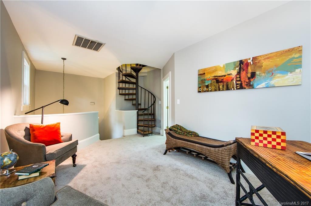 609 Queens Road, Unit B Charlotte, NC 28207 - Photo 13 of 24 Gallery Image 13
