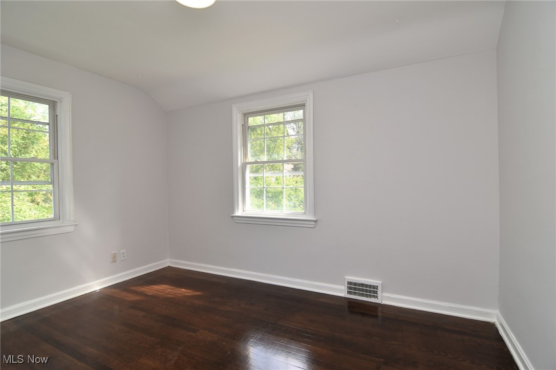 1084 Rushleigh Road Cleveland Heights, OH 44121 - Photo 24 of 30
