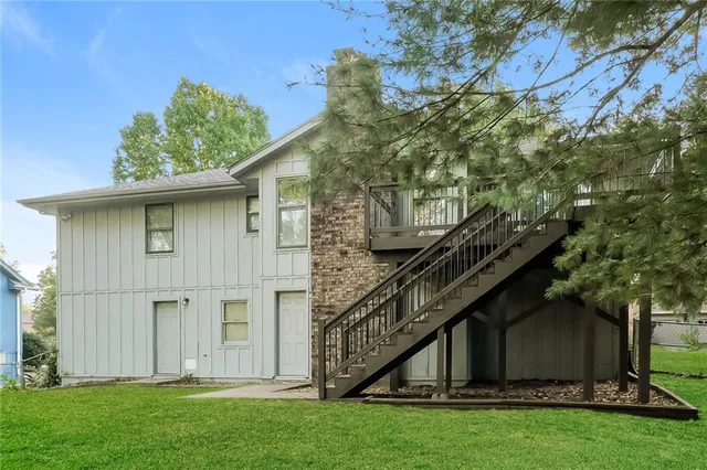 $2,445 | 408 Southeast Brownfield Drive, Lee's Summit, MO 64063