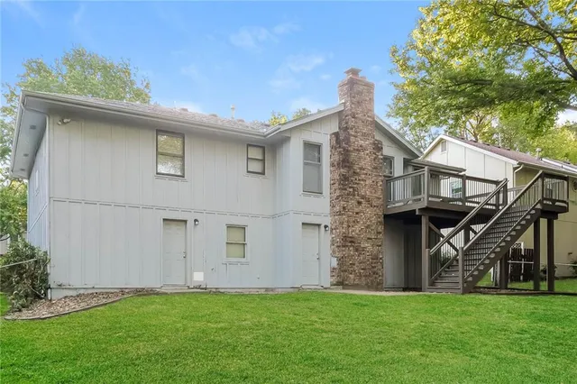 $2,445 | 408 Southeast Brownfield Drive, Lee's Summit, MO 64063