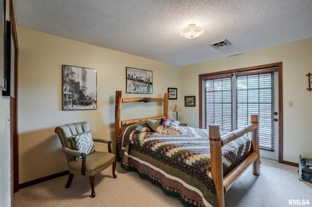 $339,000 | 285 Sally Holler Road, Harrisburg, IL 62946