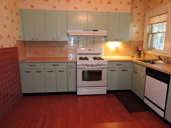 115 Eastbourne Road Newton, MA 02459 - Photo 14 of 30
