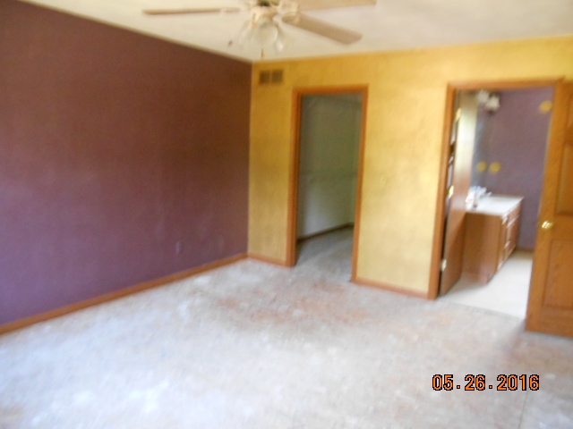 938 Lake Summerset Road Davis, IL 61019 - Photo 13 of 25 a view of a room with a wardrobe space
