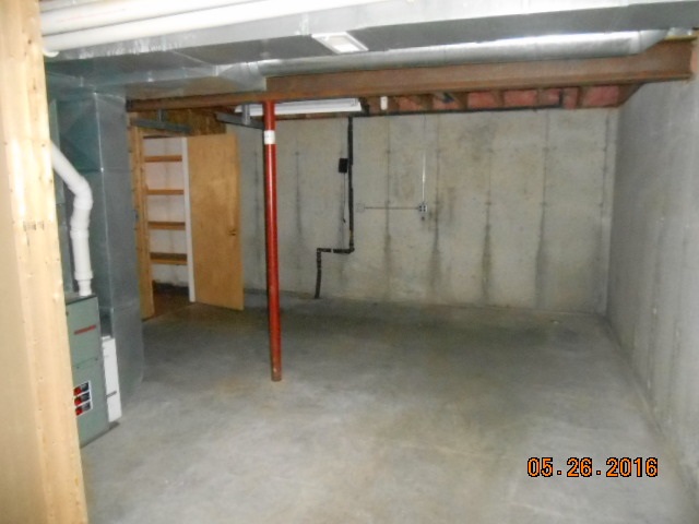 938 Lake Summerset Road Davis, IL 61019 - Photo 23 of 25 a view of an empty room