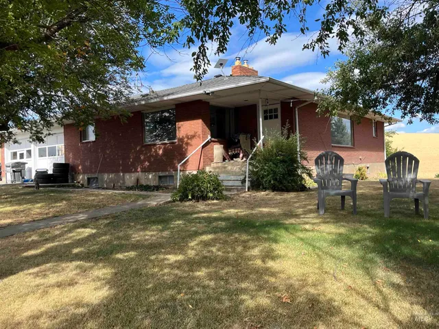 $455,000 | 1048 Reynolds Road, Princeton, ID 83857