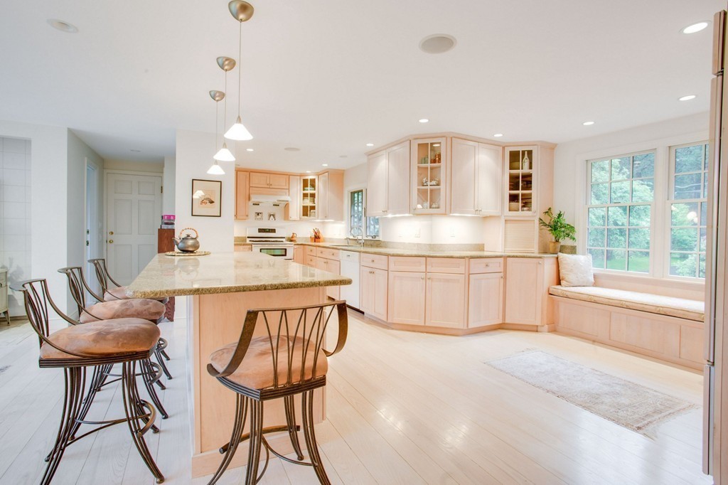 113 Tower Road Lincoln, MA 01773 - Photo 12 of 20