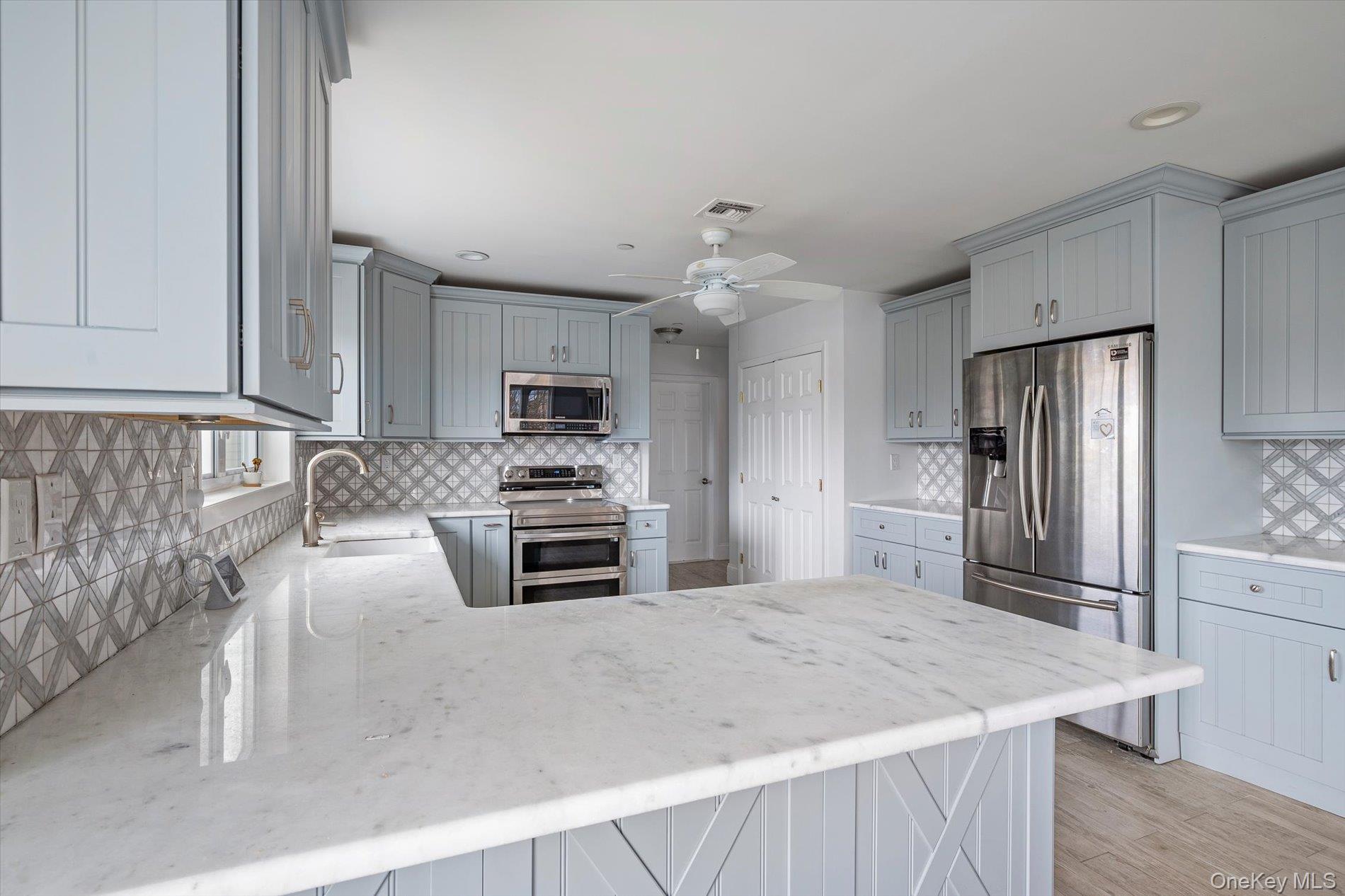 10 Delta Road Massapequa, NY 11758 - Photo 20 of 40