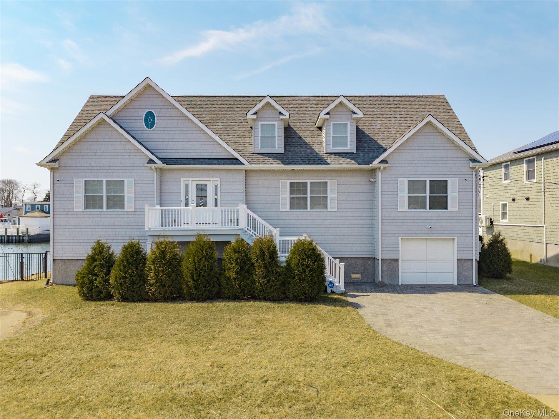 10 Delta Road Massapequa, NY 11758 - Photo 2 of 40