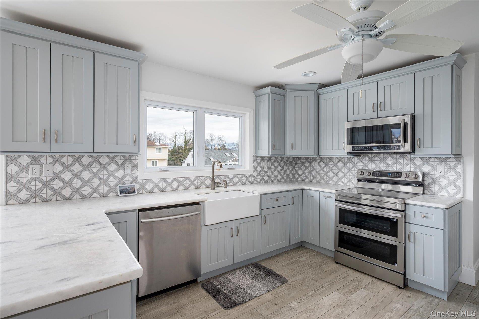 10 Delta Road Massapequa, NY 11758 - Photo 21 of 40