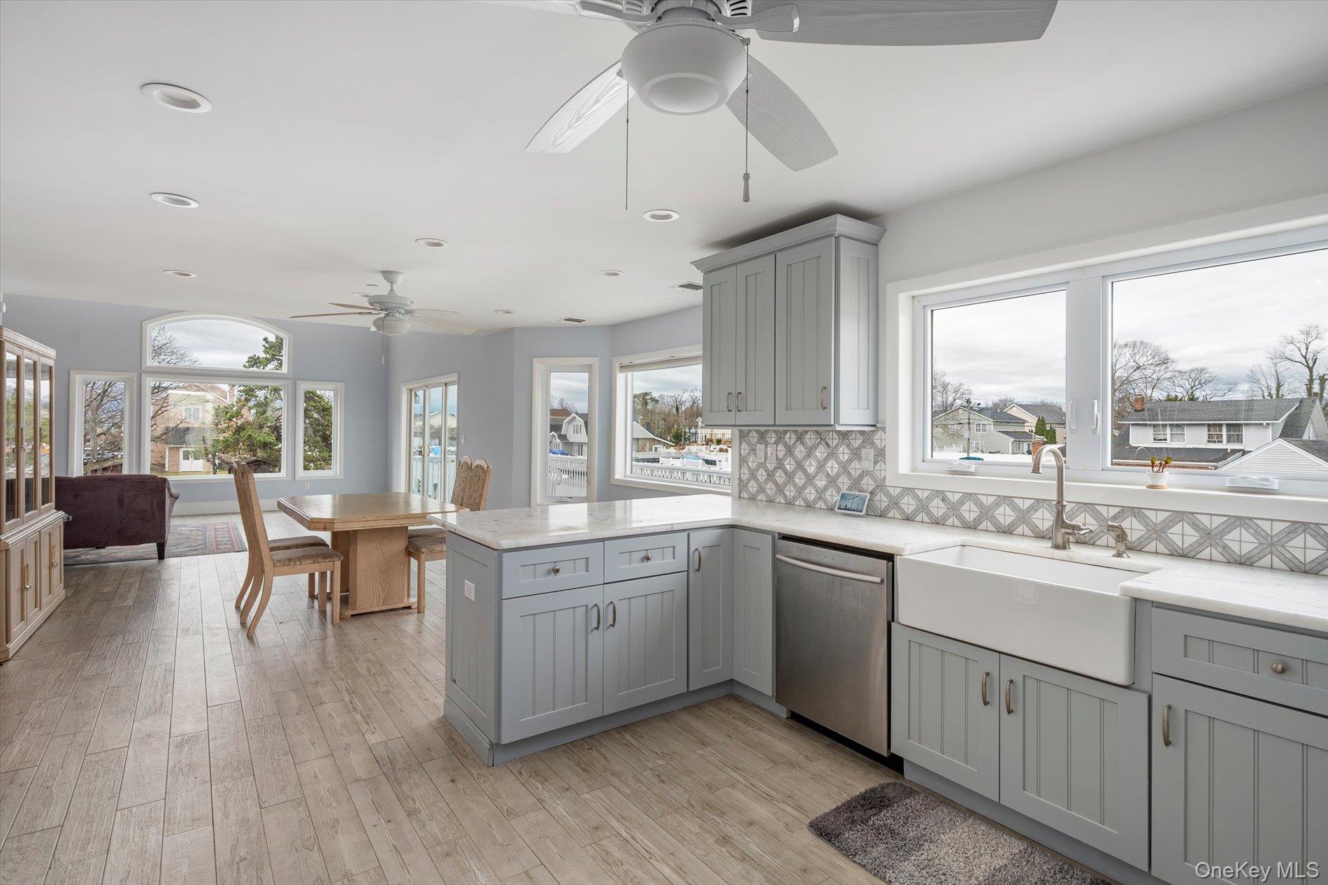 10 Delta Road Massapequa, NY 11758 - Photo 22 of 40