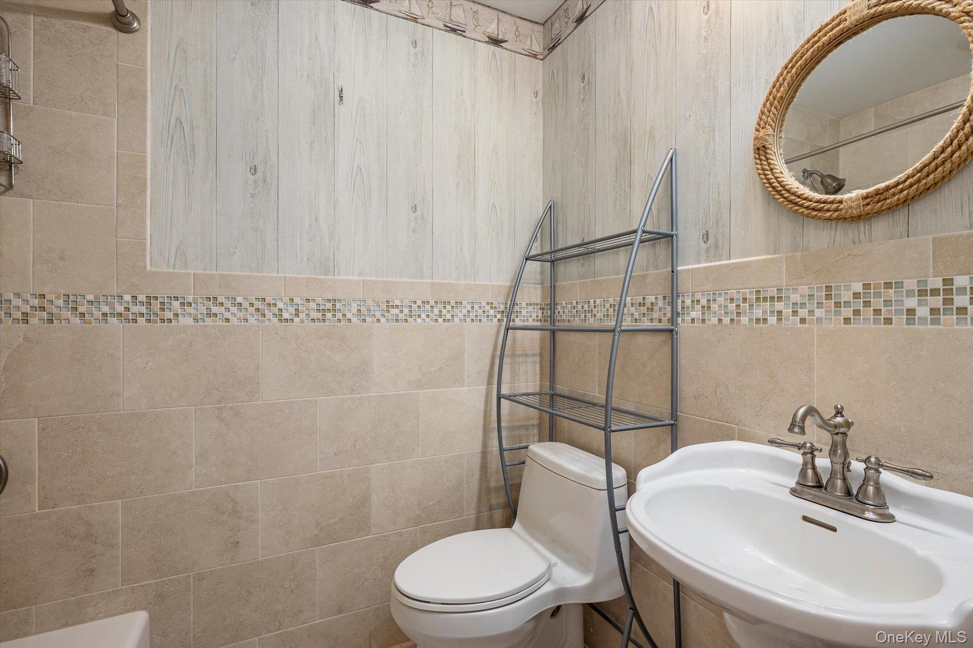 10 Delta Road Massapequa, NY 11758 - Photo 24 of 40