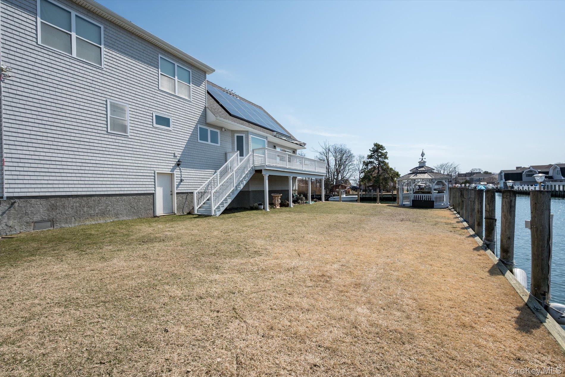 10 Delta Road Massapequa, NY 11758 - Photo 36 of 40