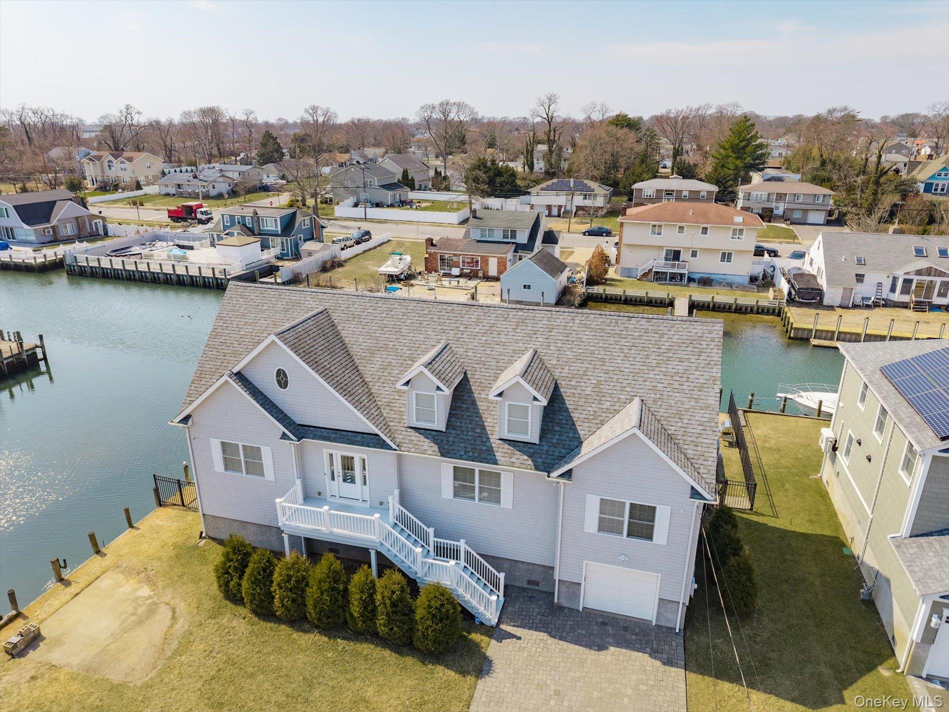 10 Delta Road Massapequa, NY 11758 - Photo 5 of 40