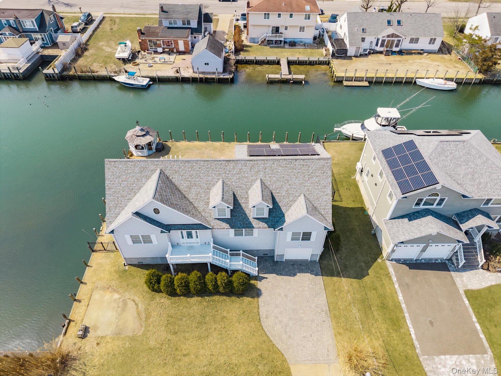 10 Delta Road Massapequa, NY 11758 - Photo 8 of 40