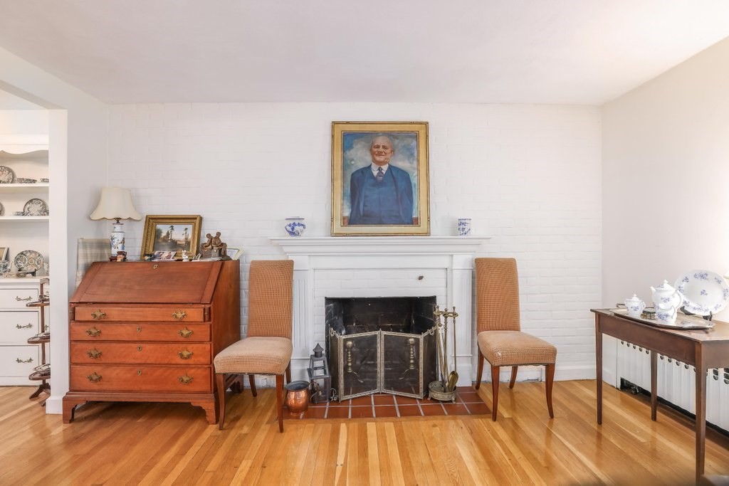 55 Kinnicutt Road Worcester, MA 01602 - Photo 6 of 30 Gallery Image 6