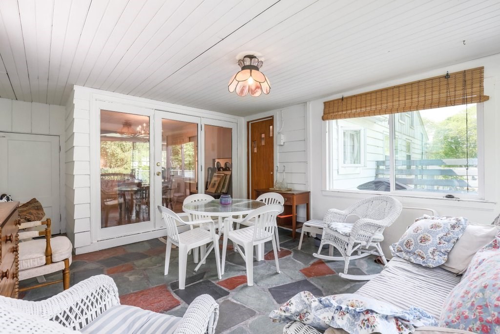 55 Kinnicutt Road Worcester, MA 01602 - Photo 9 of 30 Gallery Image 9