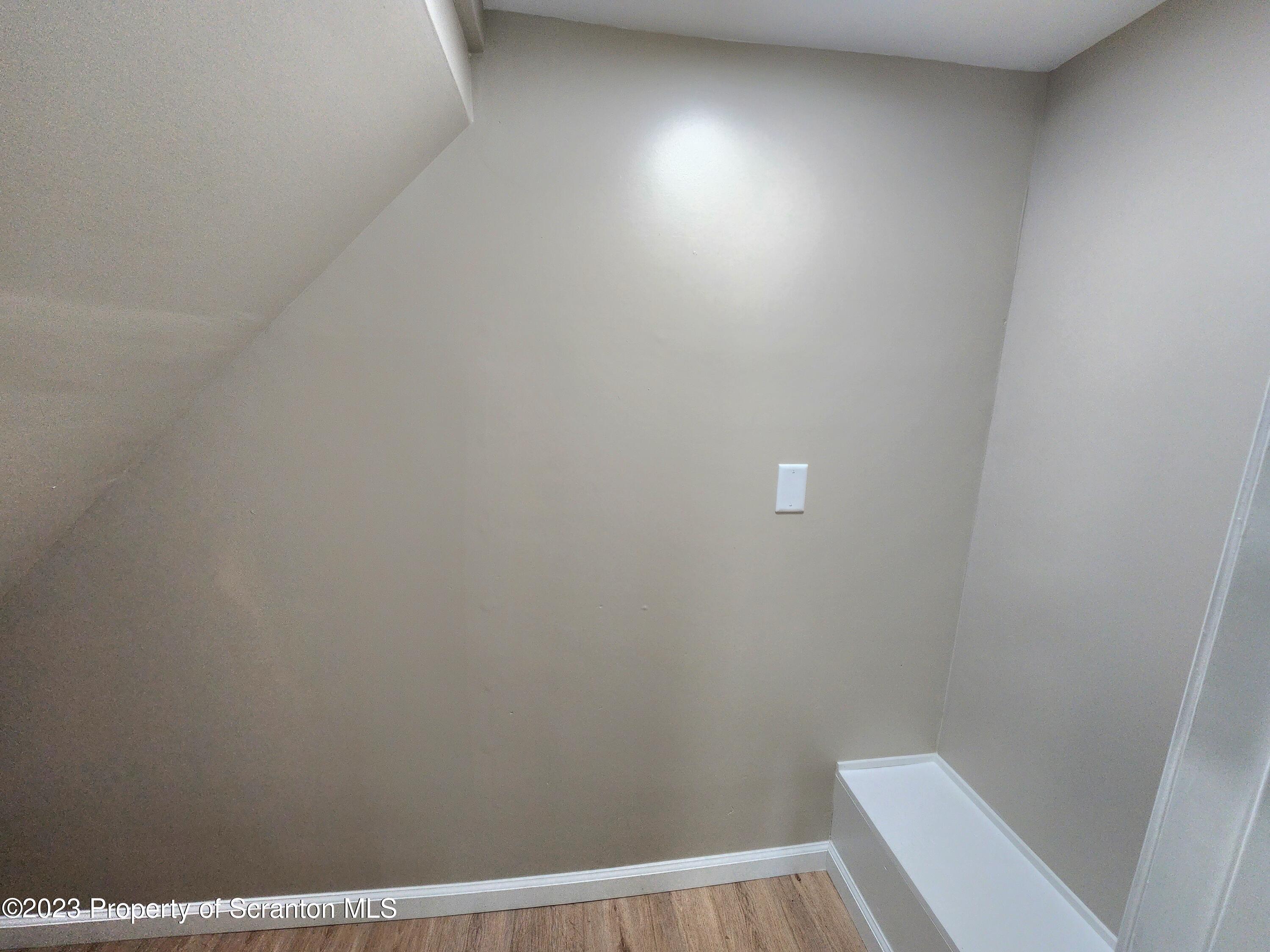257 Maple Drive Dalton, PA 18414 - Photo 16 of 31 a view of room