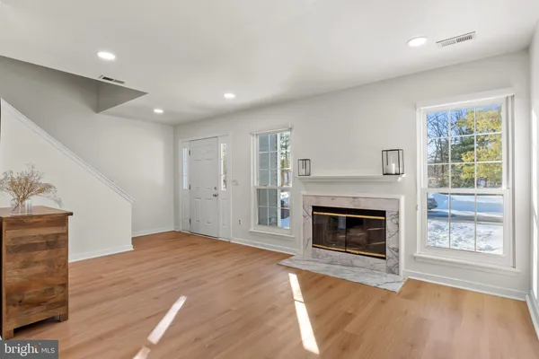 $2,800 | 9 Edgewood Green Court, Annapolis, MD 21403