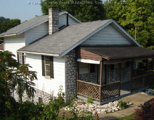 722 Daverton Road Charleston, WV 25303 - Photo 1 of 8 Exterior Front.