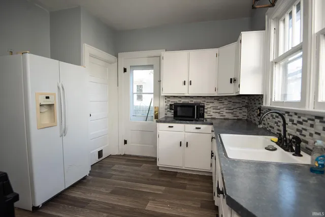 $129,900 | 607 Barnett Street, Vincennes, IN 47591