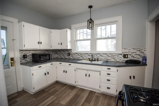 $129,900 | 607 Barnett Street, Vincennes, IN 47591