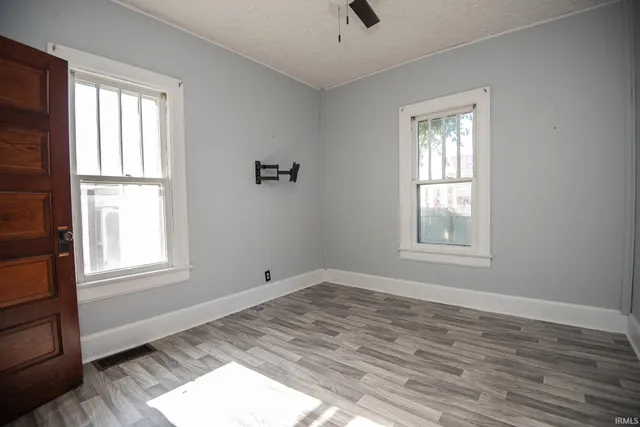 $129,900 | 607 Barnett Street, Vincennes, IN 47591