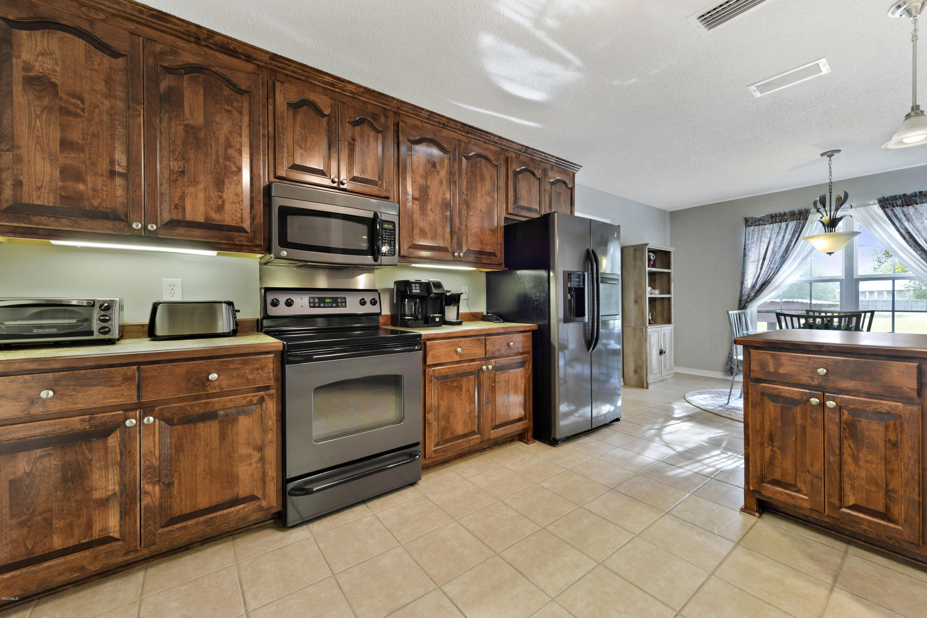 7801 Joe Fountain Road Ocean Springs, MS 39564 - Photo 10 of 48 010